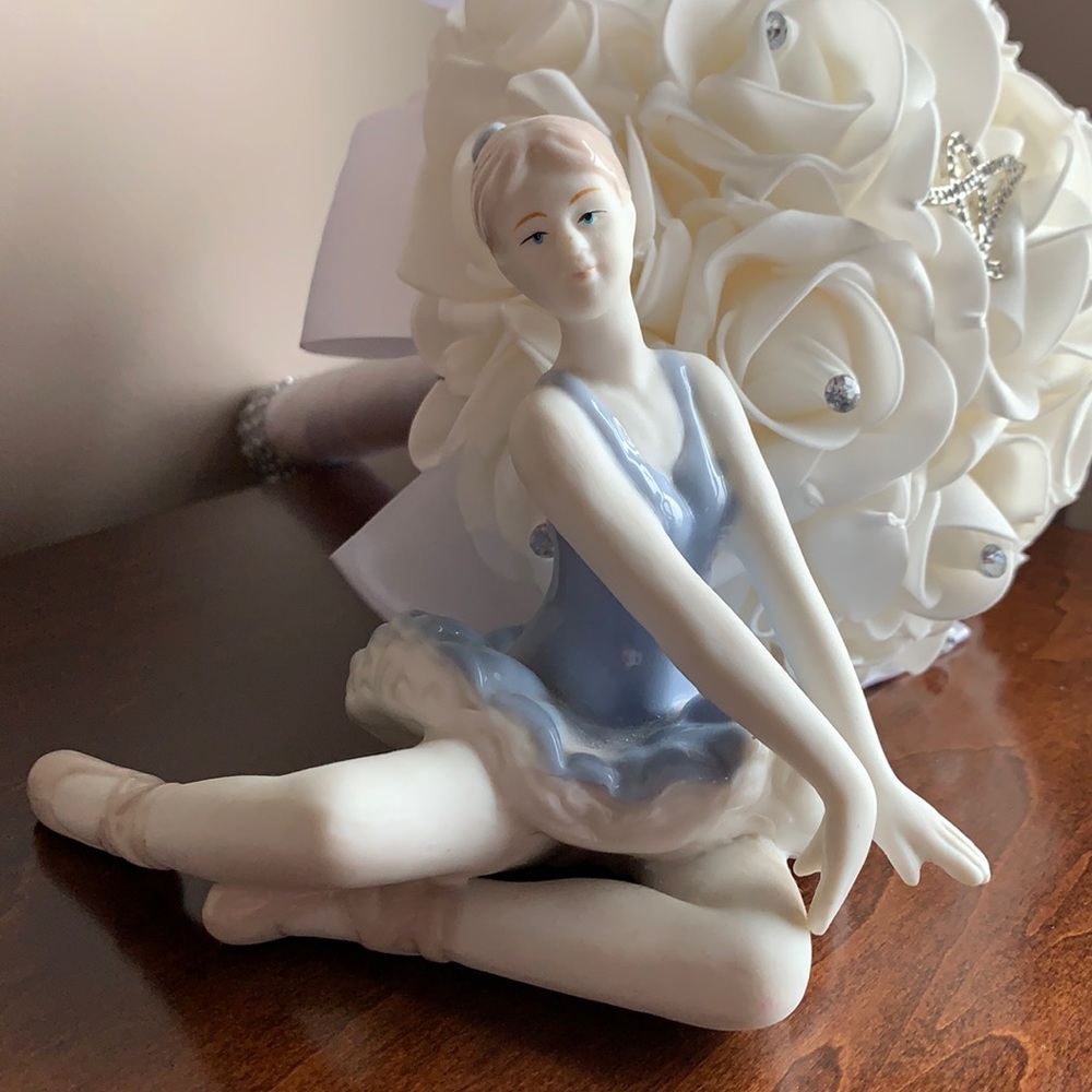 Kalique 2000 Fine Porcelain Ballerina